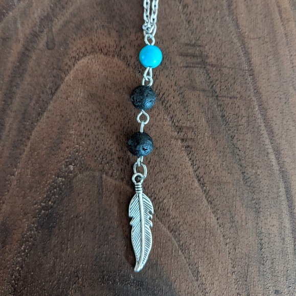 New Turquoise Feather Essential Oil Necklace - Picture 2 of 2
